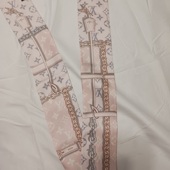 Louis Vuitton monogram bandeau - Picture 2 of 7